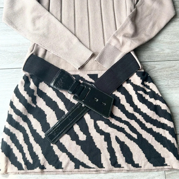Alison Sheri Animal Print  Sweater Dress Removable Belt - Picture 7 of 16